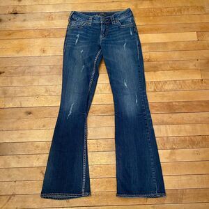 Silver Jeans Women’s Size 27/32 Suki Surplus Medium Wash Boot Cut Distressed